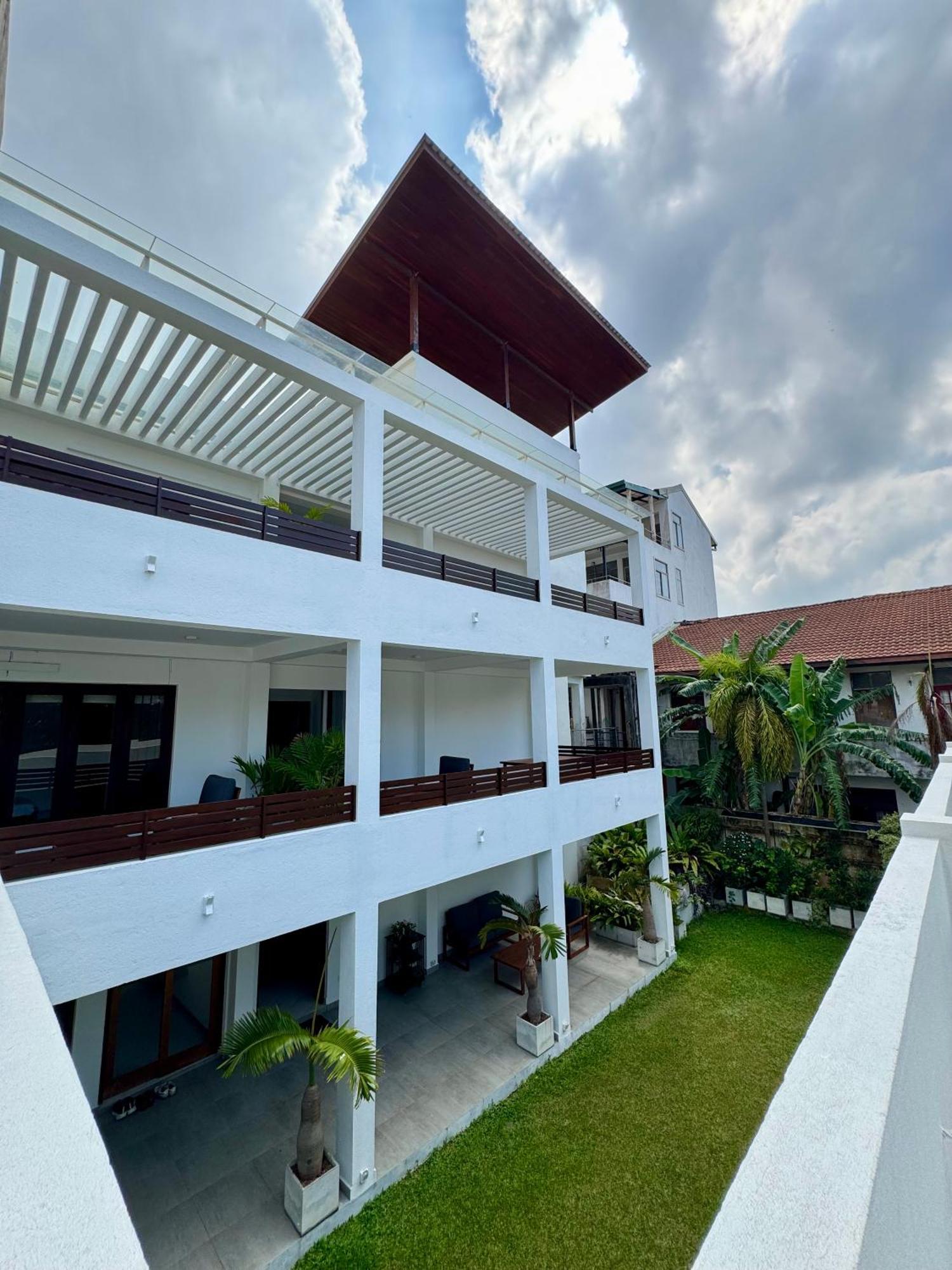 Aurora Holiday House Dehiwala-Mont Lavinia Extérieur photo
